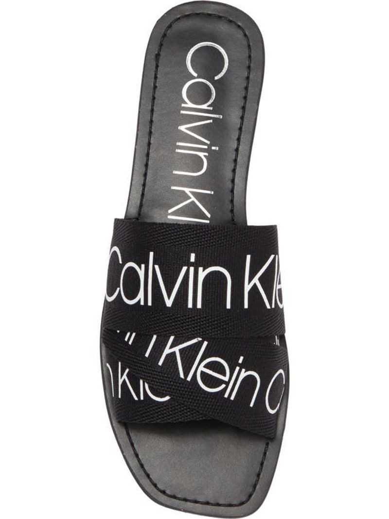 Chanclas-con-logo