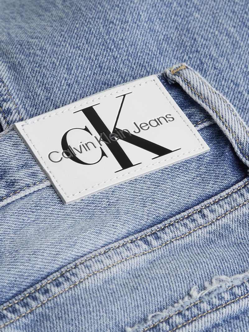 Jeans-con-logo