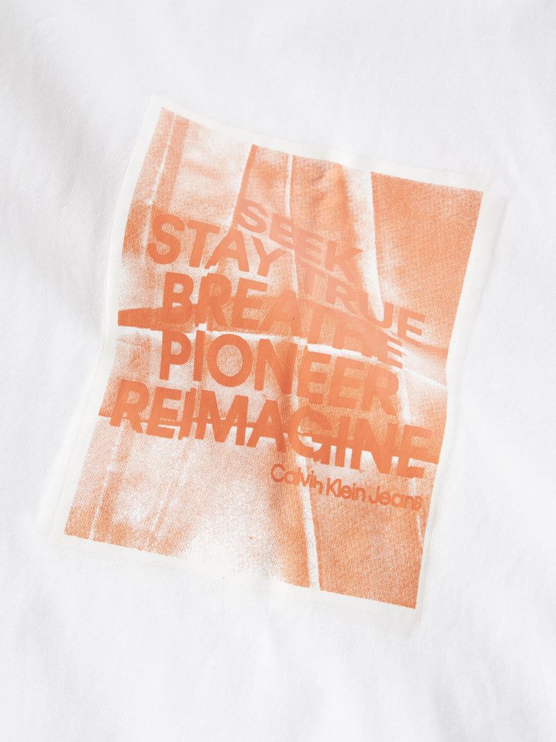 Camiseta-con-logo
