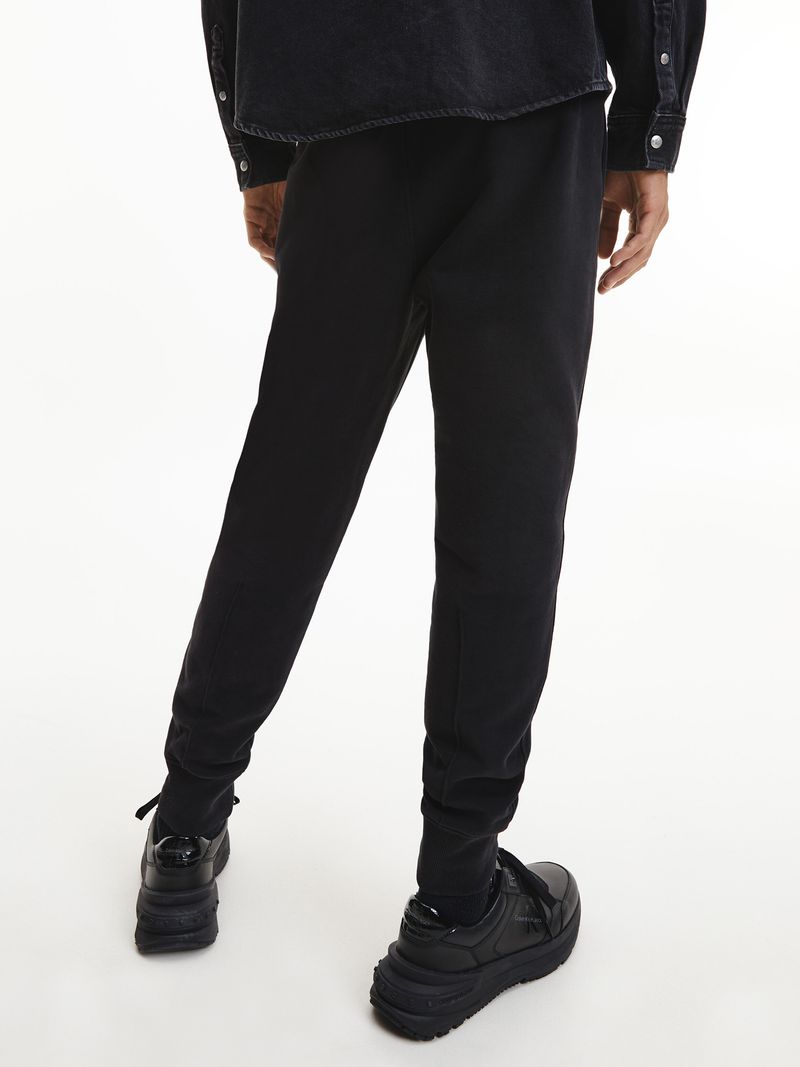 Joggers-con-monograma