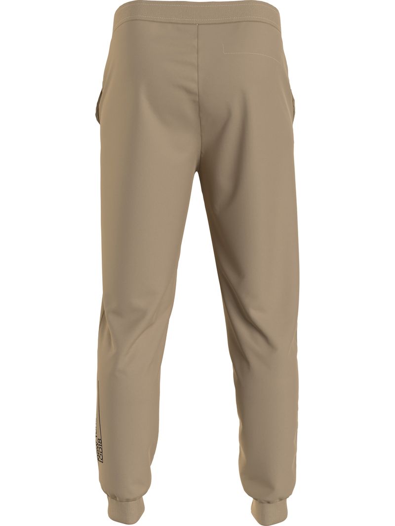 Pantalon-largo-con-logo