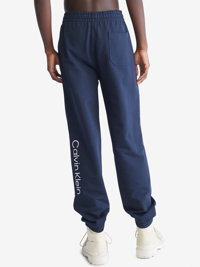 Pantalon-deportivo-con-logo