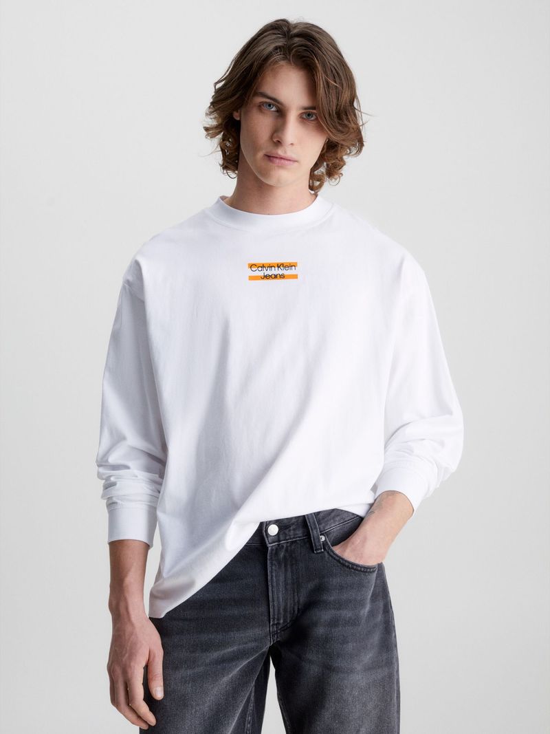 Camiseta-de-manga-larga-oversized