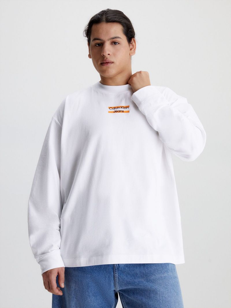 Camiseta-de-manga-larga-oversized