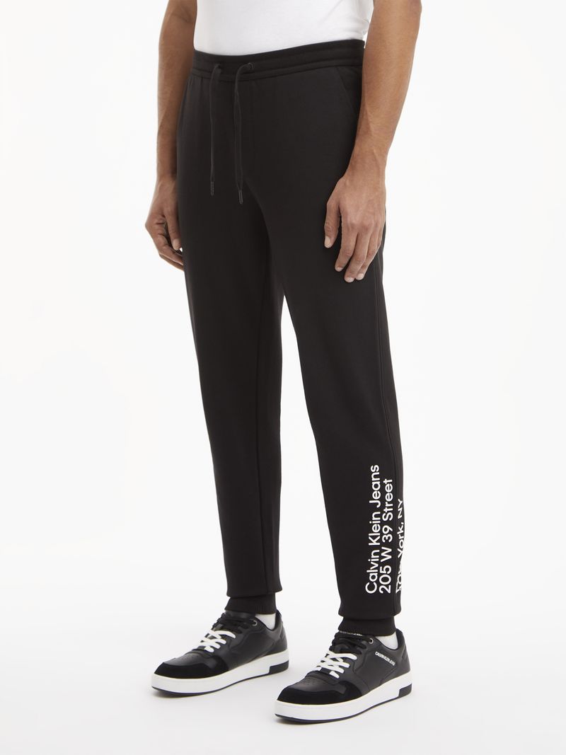 JOGGERS-CON-LOGO