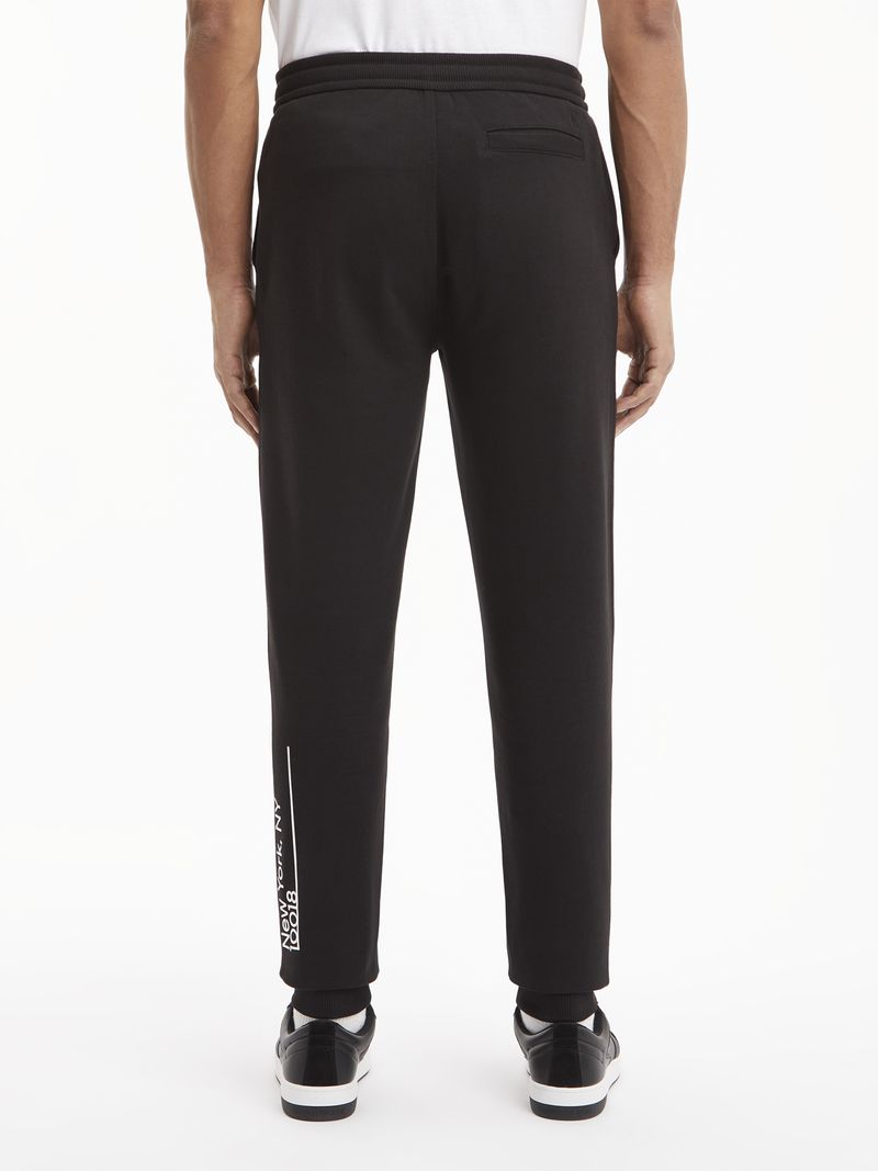 JOGGERS-CON-LOGO