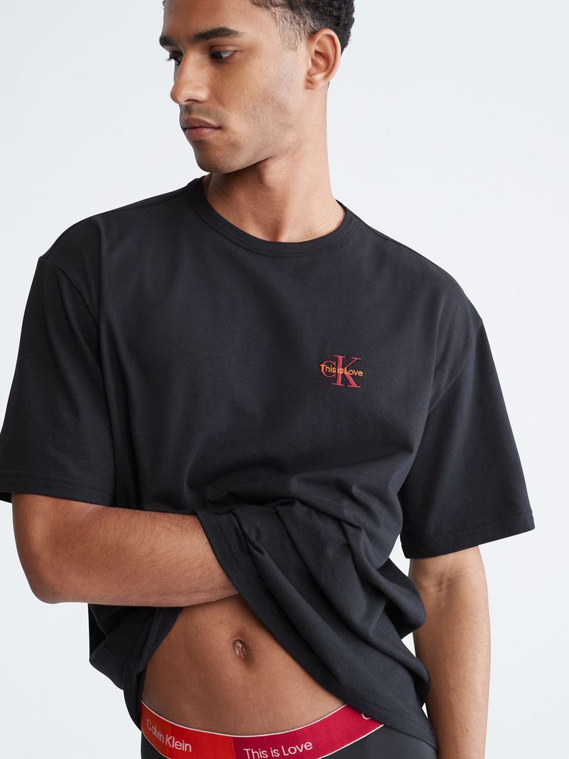 T-SHIRT-CON-MICRO-LOGO