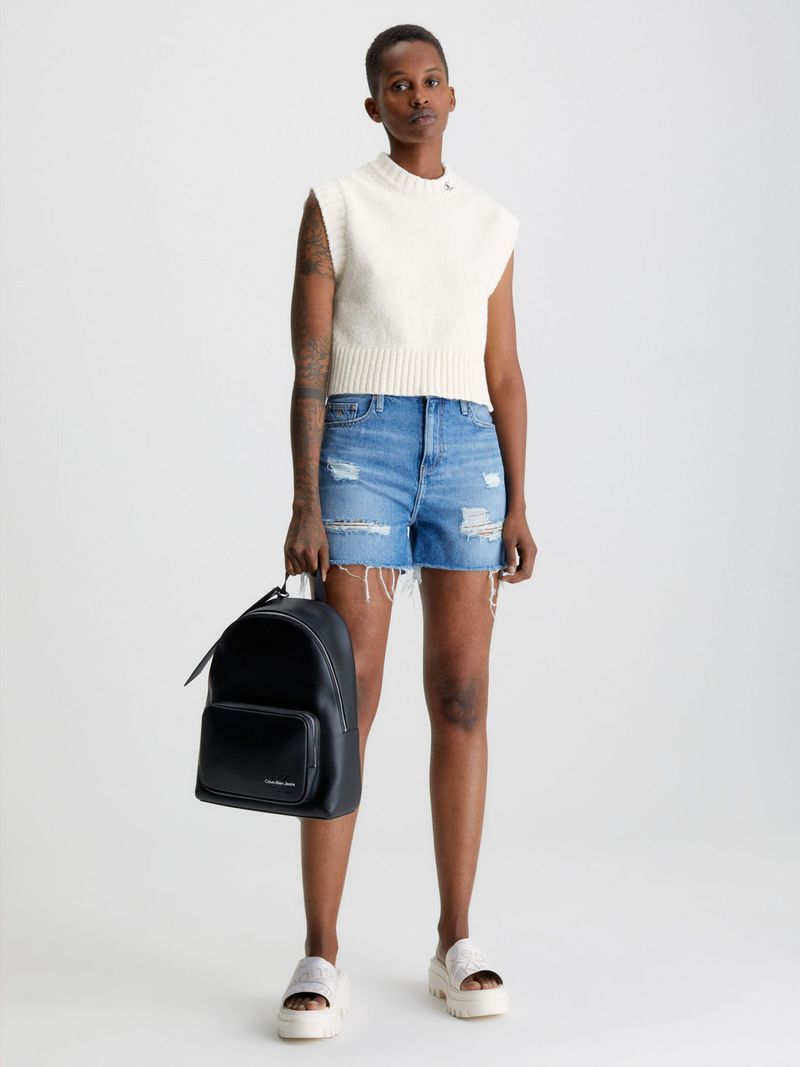 PANTALON-CORTO