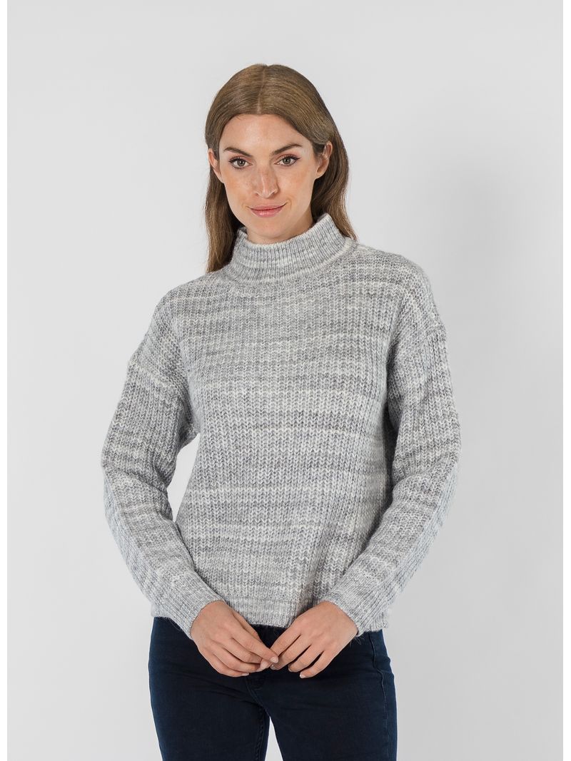 Sueter-con-cuello-alto