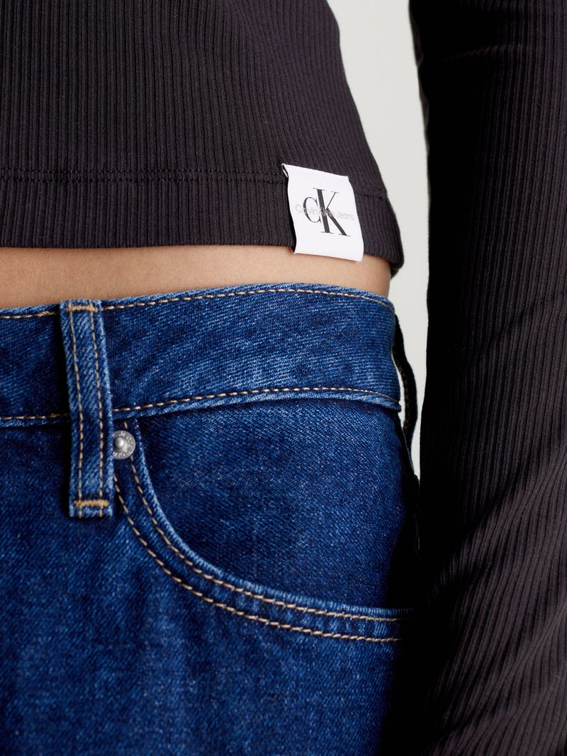 Playera-de-manga-larga-slim-de-canale