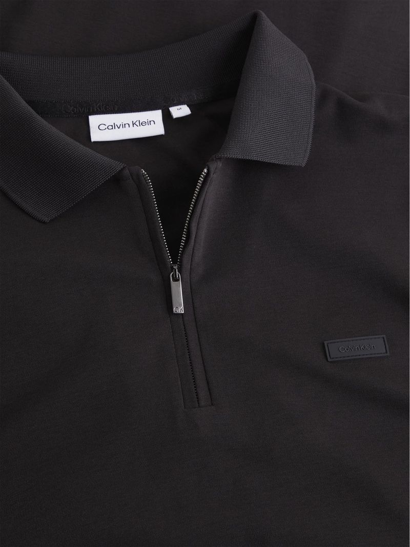 Polo-de-algodon-con-media-zipper