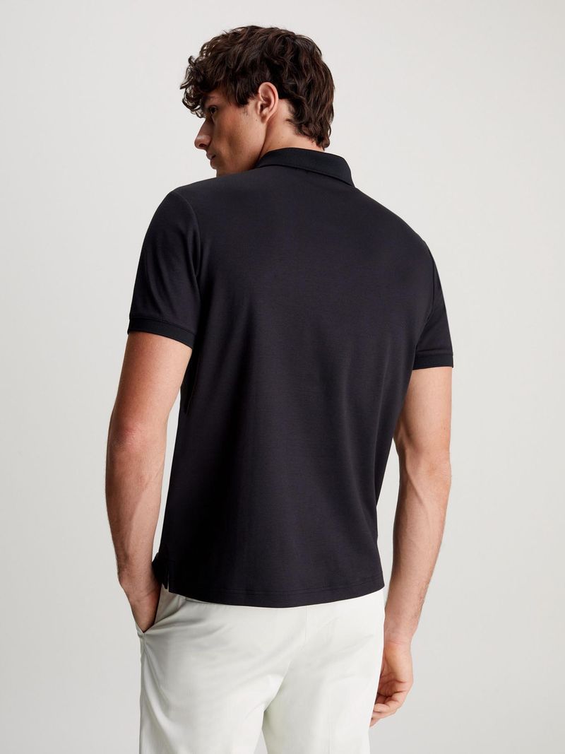 Polo-de-algodon-con-media-zipper