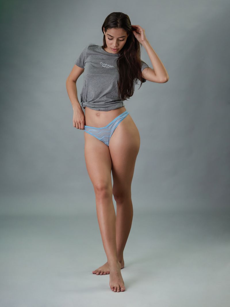 Tanga-de-encaje