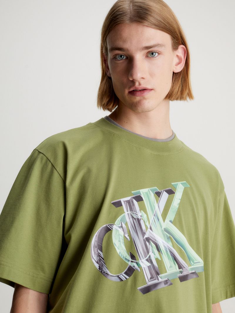 Playera-oversized-con-monograma