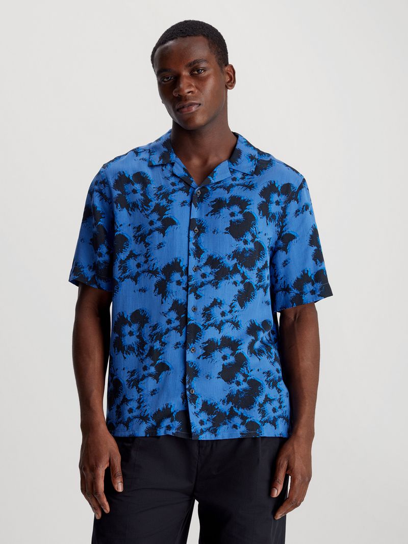 Camisa-manga-corta-con-estampado-floral