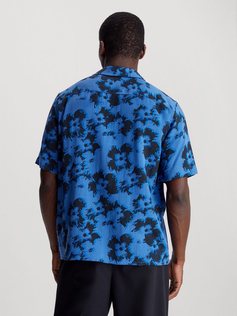 Camisa-manga-corta-con-estampado-floral