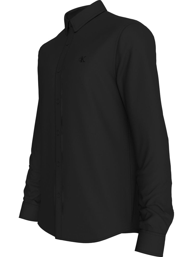 Camisa-slim-con-mini-monograma
