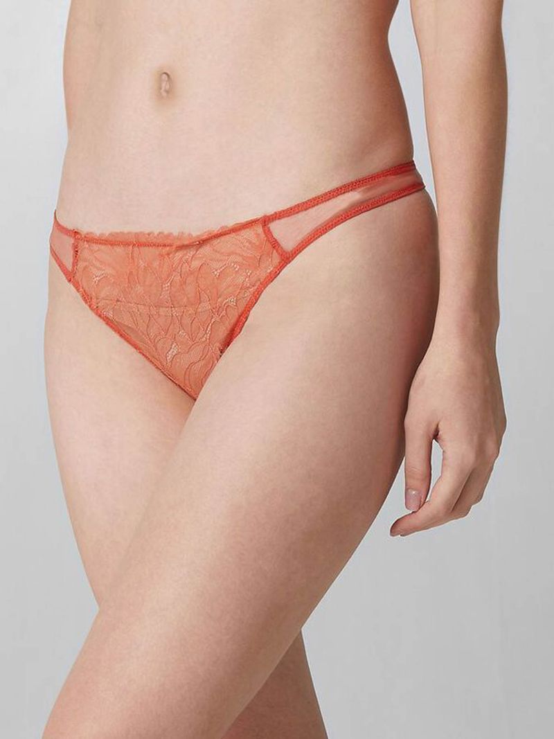 Tanga-con-encaje-