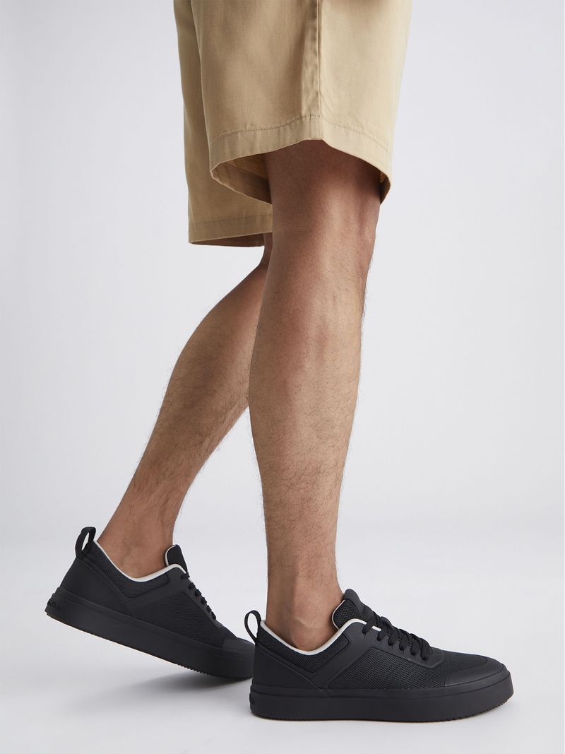 Zapato-tenis-bajas-con-cordones