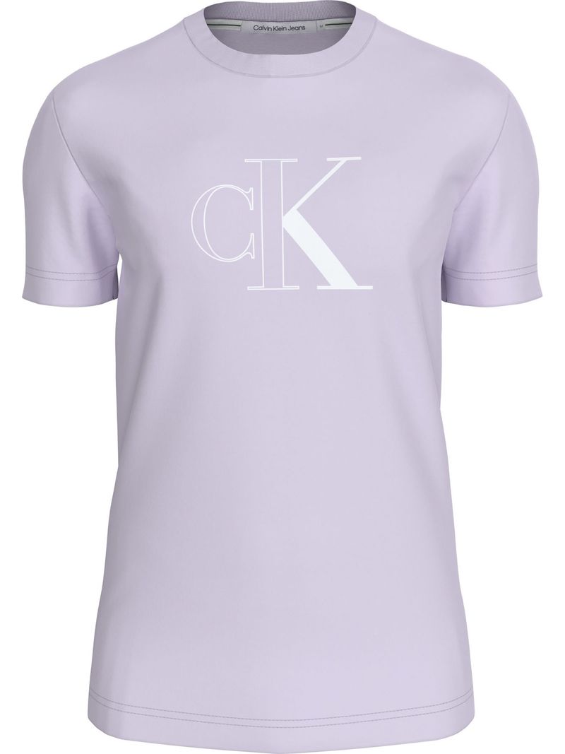 Playera-con-monograma-delineado