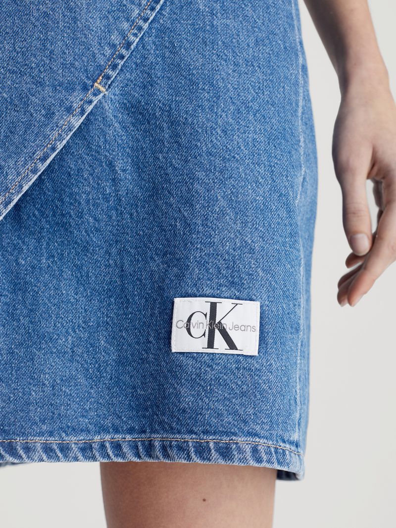 Vestido-denim-cruzado-sin-mangas