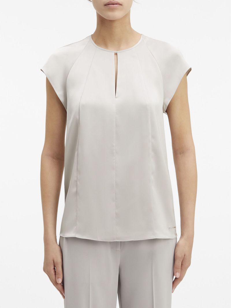 Blusa-de-saten-brillante-mangas-cortas