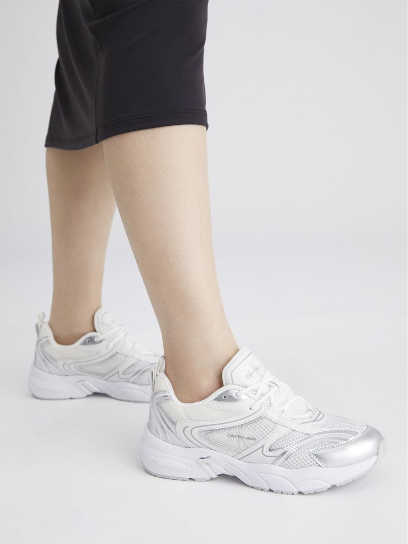 Zapato-tenis-retro-bajas-con-cordones