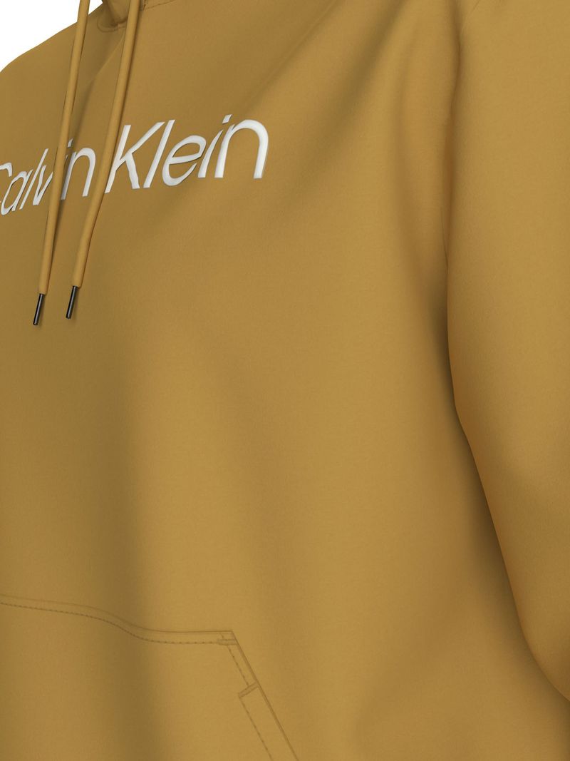 Sudadero-con-logotipo-en-contraste