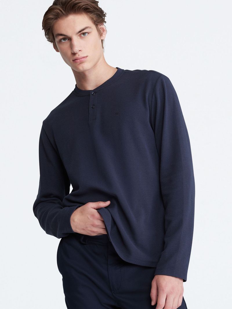 Playera-henley-con-mini-waffle