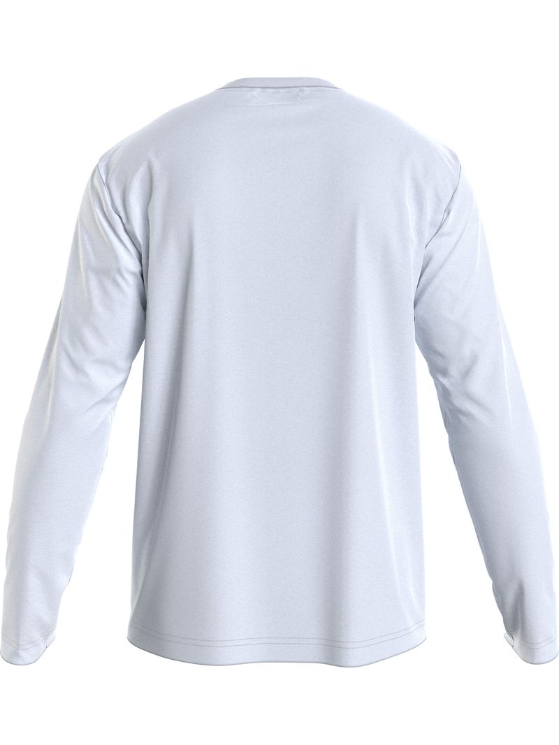 Playera-manga-larga-con-logo-cortado