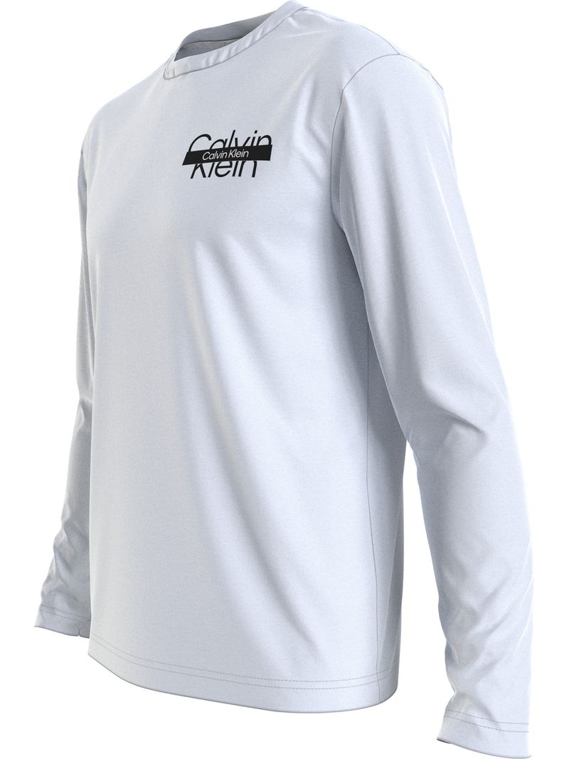 Playera-manga-larga-con-logo-cortado