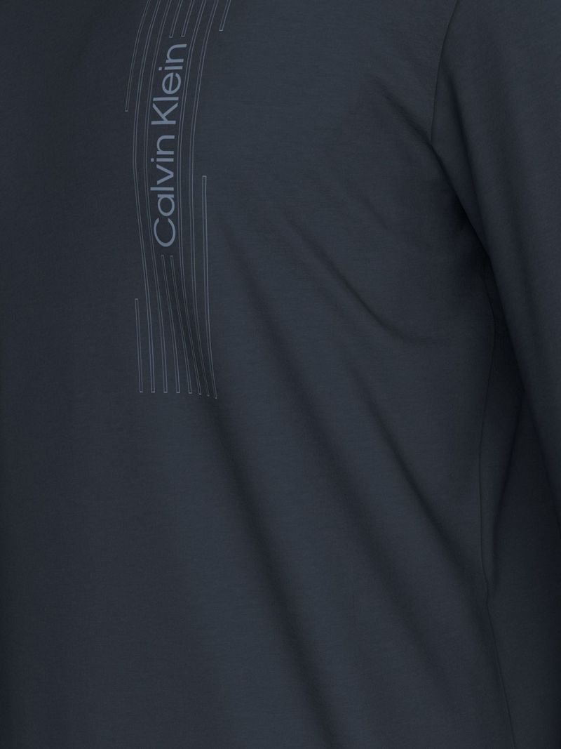 Playera-manga-larga-con-logotipo