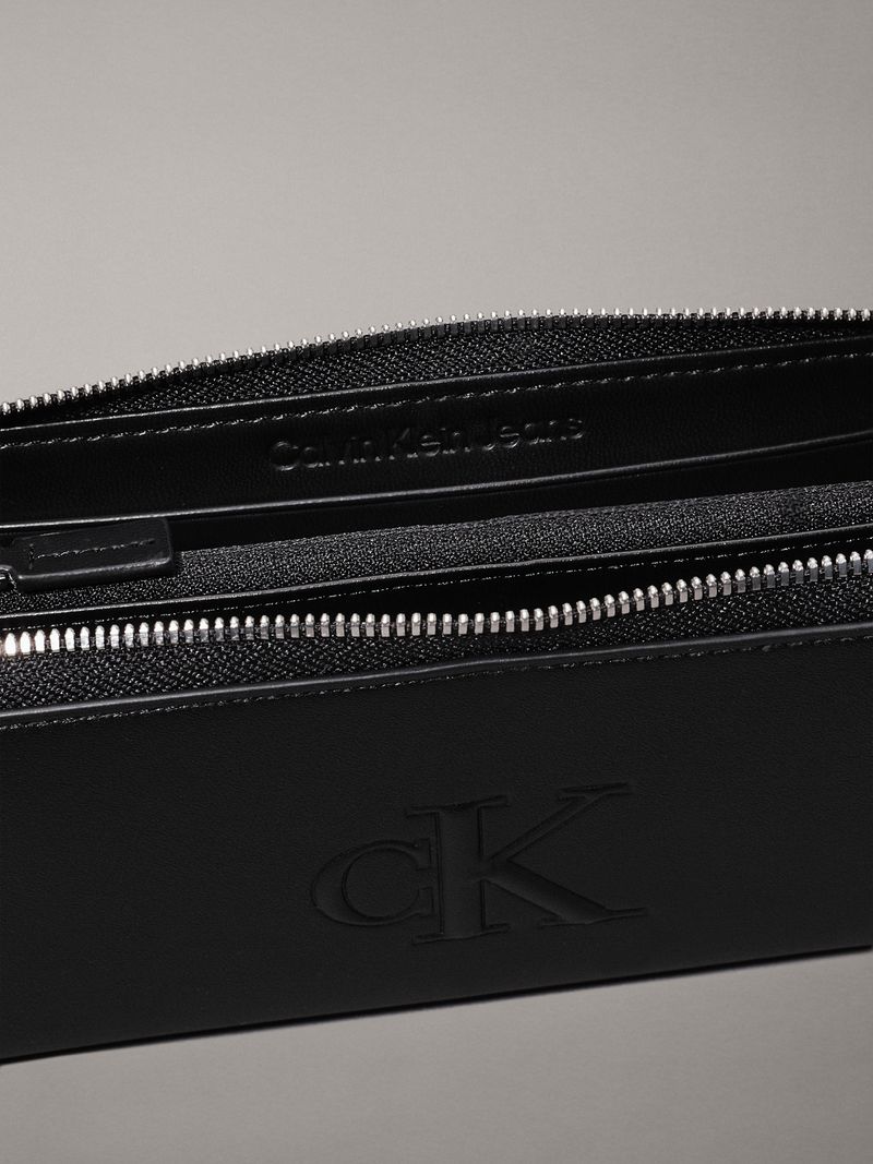 Billetera-con-zipper-en-el-contorno