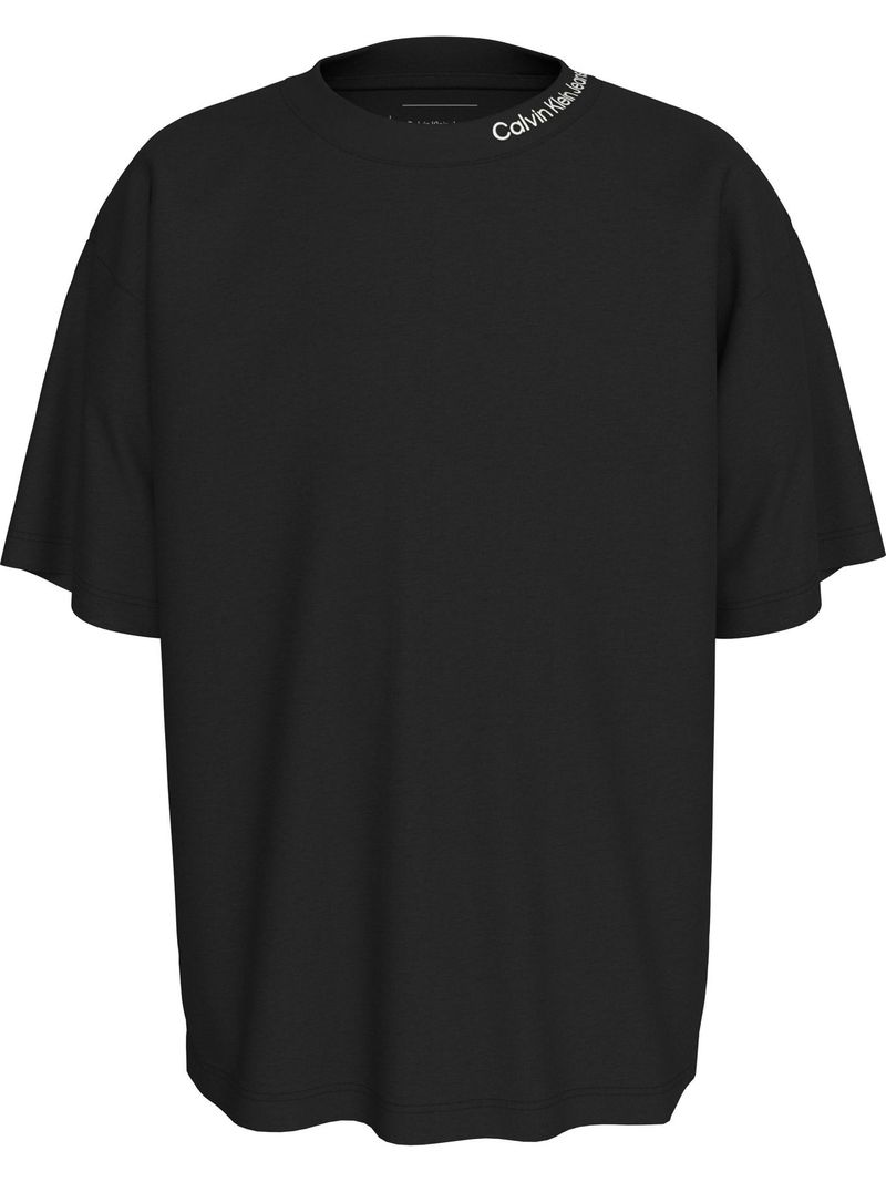 Playera-holgada-con-logo