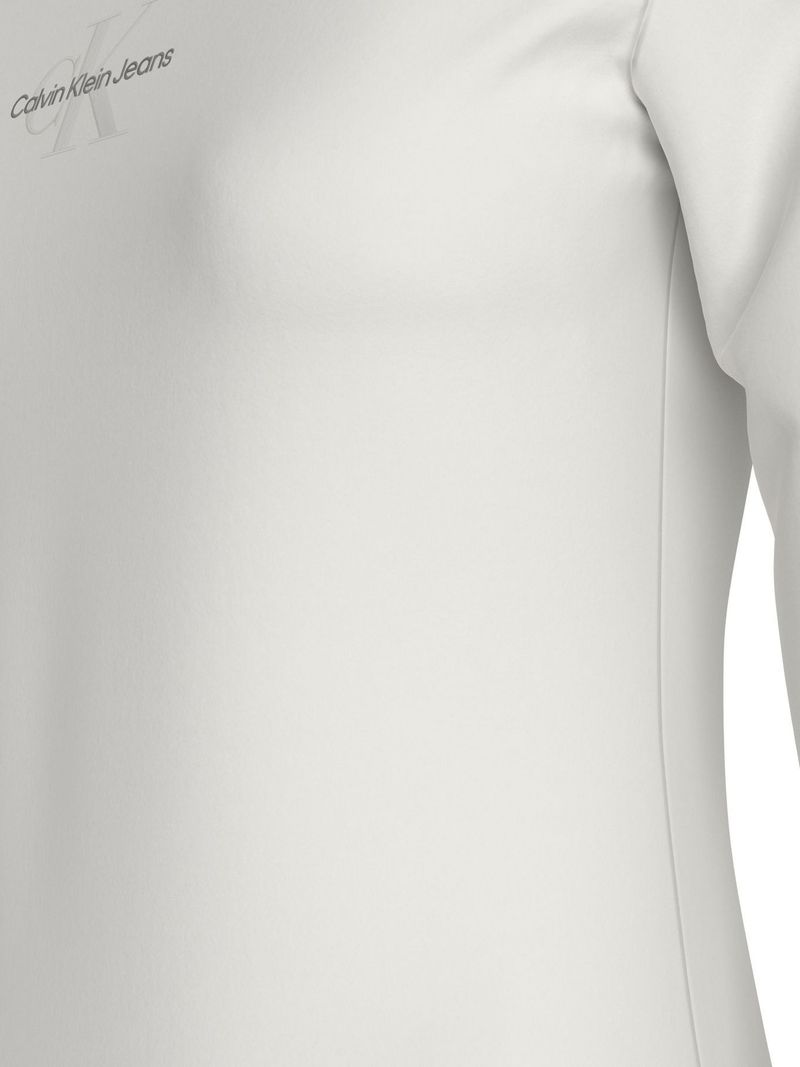Playera-holgada-de-manga-larga
