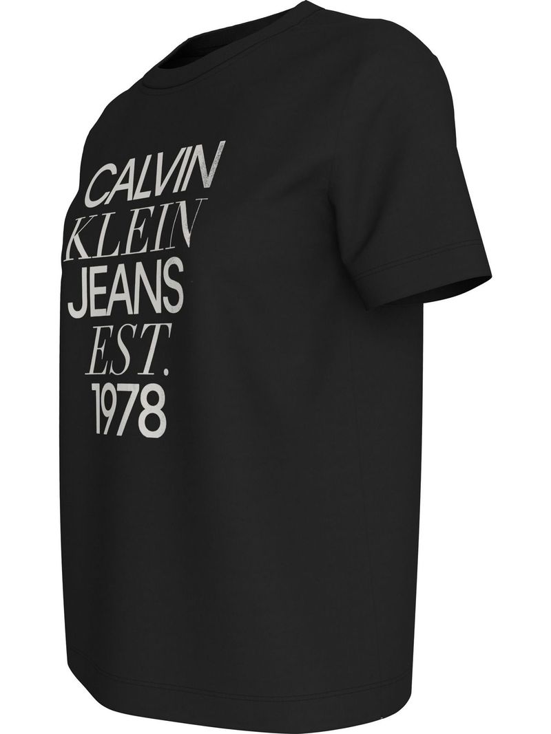 Playera-regular-con-logo-mixed