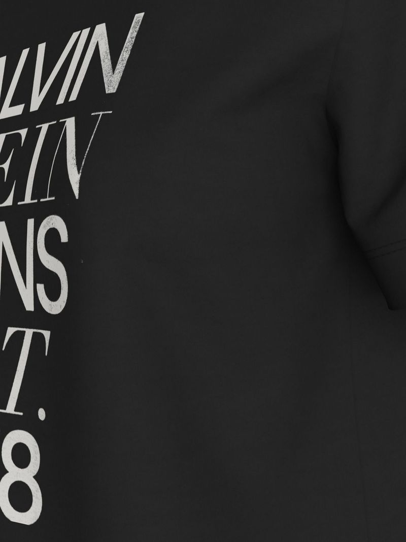 Playera-regular-con-logo-mixed