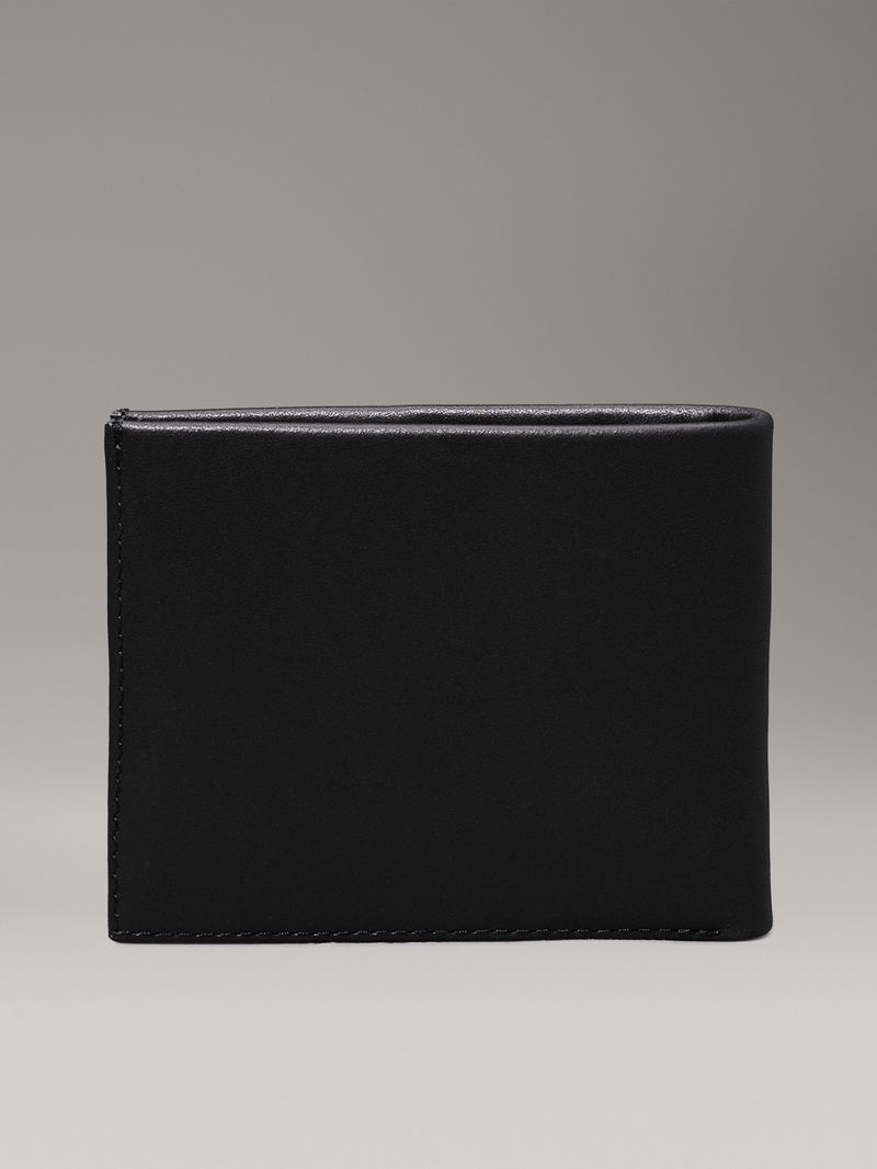 Billetera-bifold-con-ck-de-metal