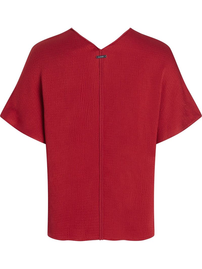 Blusa-de-saten-martillado-con-escote-en-v