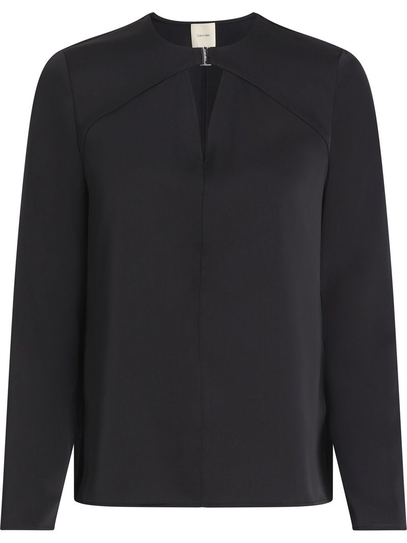 Blusa-ligera-de-saten-mangas-largas