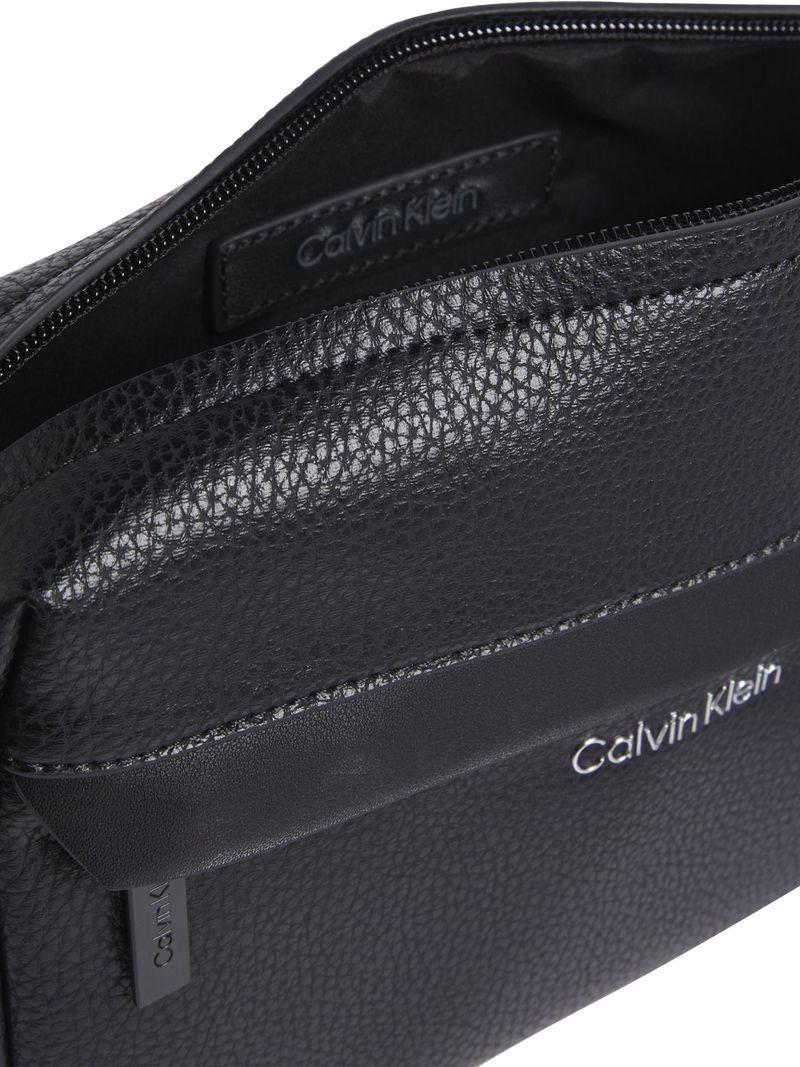 Bolso-cruzado-ck-must-