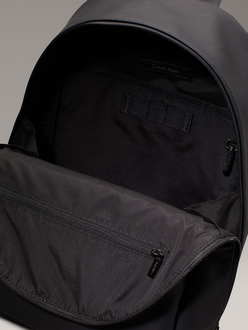 Mochila-redonda-essential