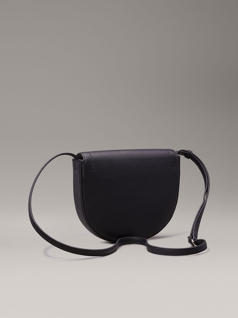 Bandolera-minimal-con-monograma