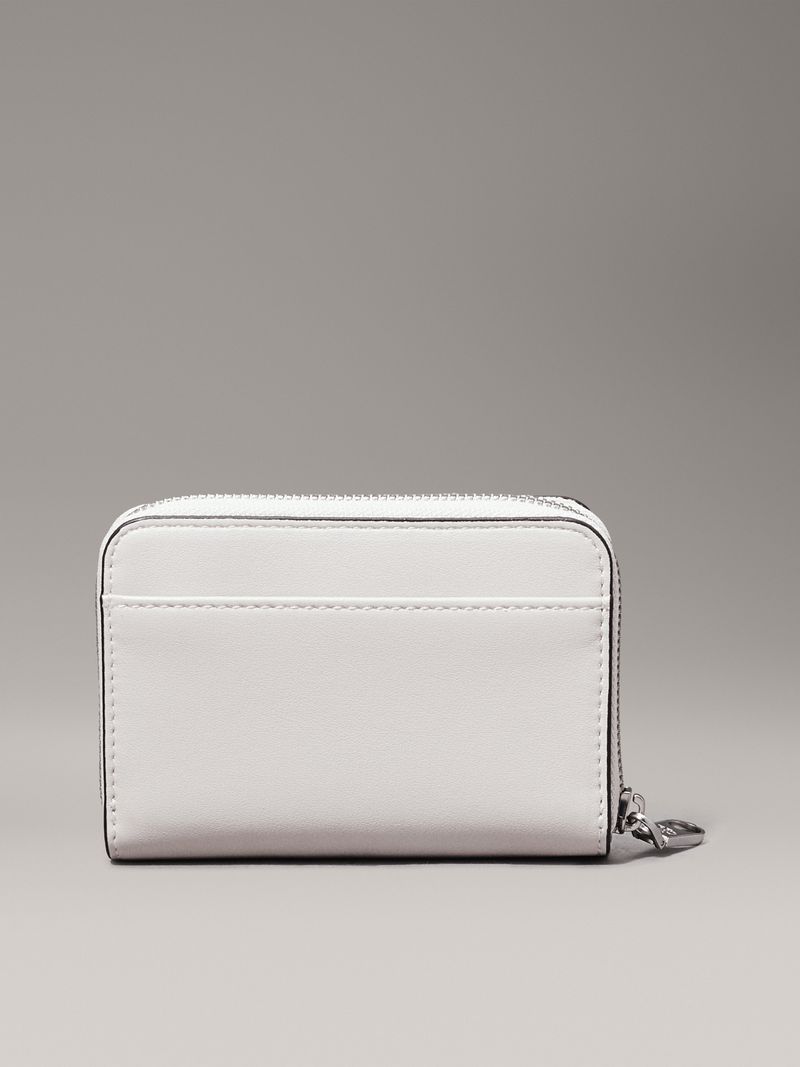 Billetera-con-zipper-en-el-contorno