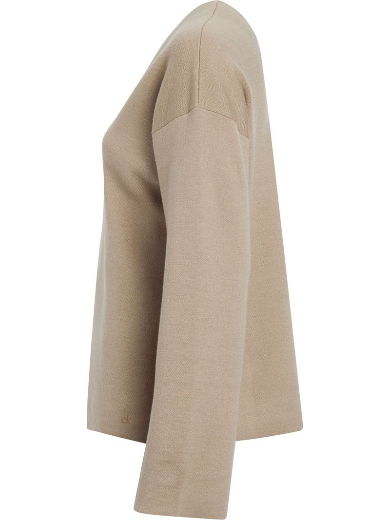 Sueter-de-lana-con-escote-en-v