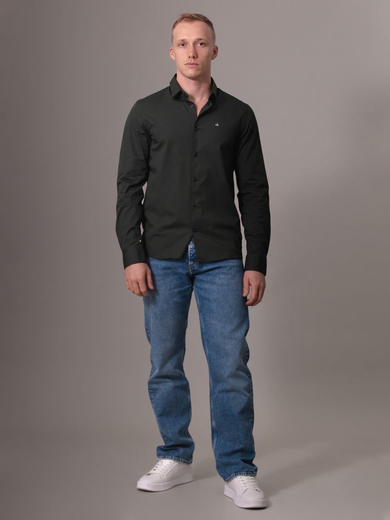 Camisa-slim-de-popelin-elastico