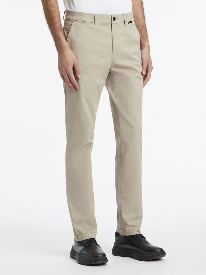 Chinos-slim-de-sarga-elastica
