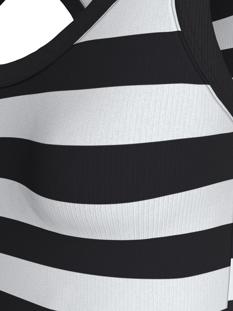 Blusa-de-tirantes-a-rayas-y-con-canale