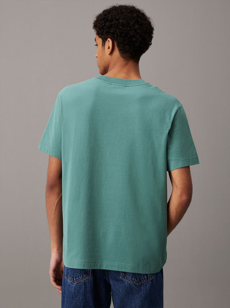 Playera--de-chenille-con-monograma