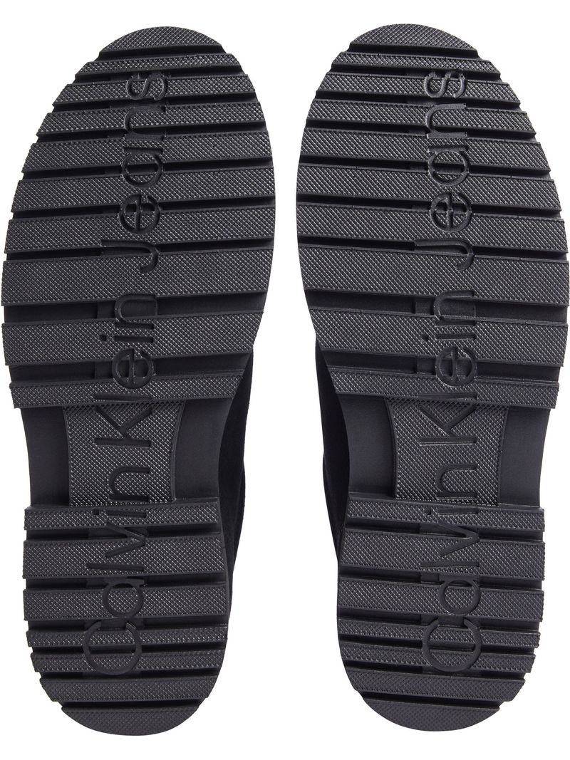 Zapatos-hibridos-de-ante-con-cordones